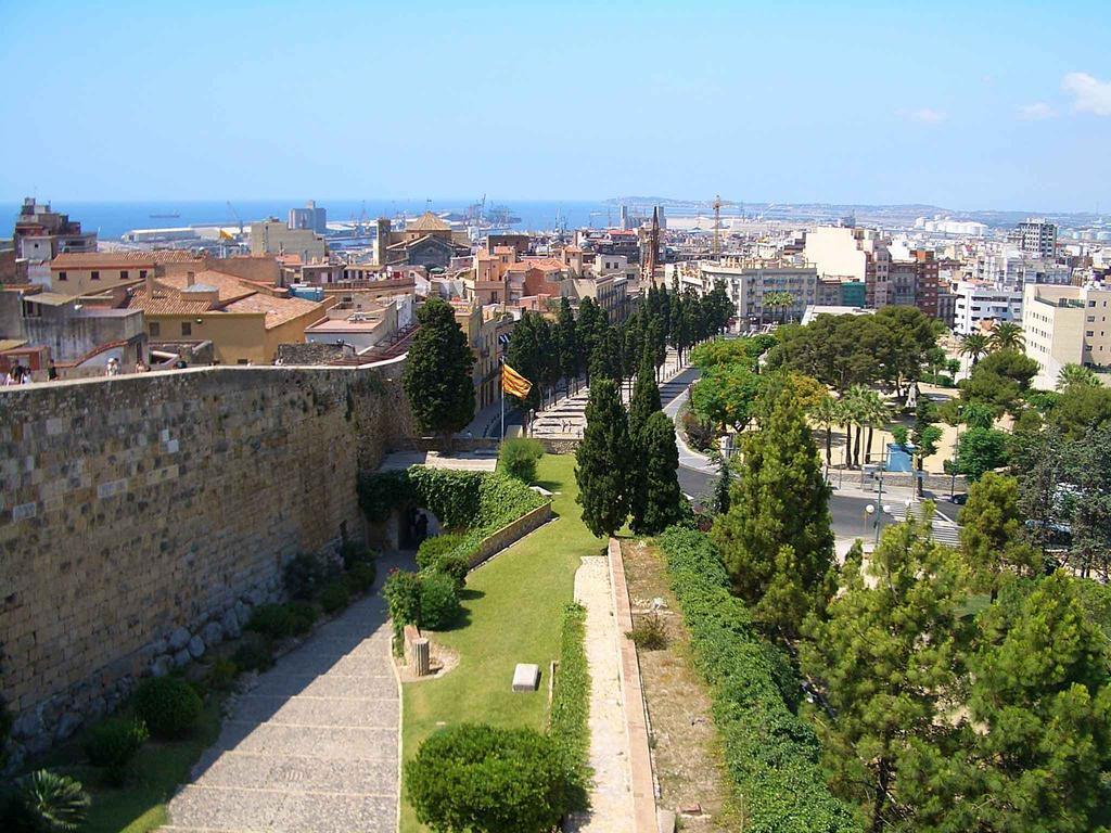 Hostel Residencia Alclausell Tarragona Zimmer foto